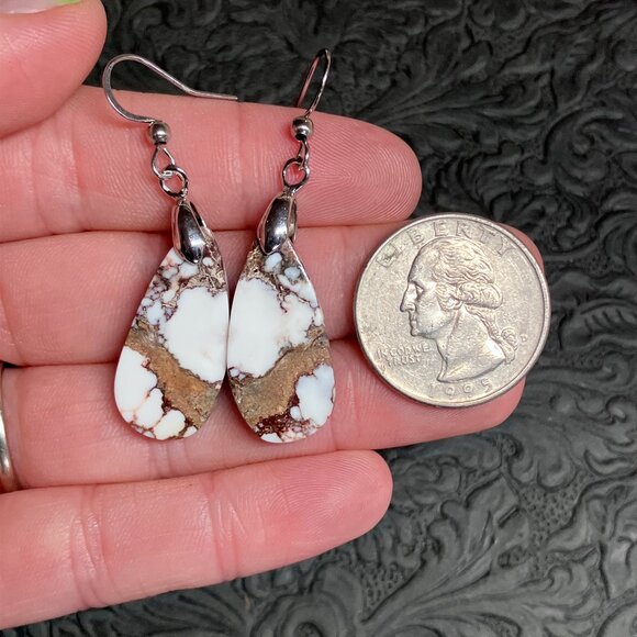 Wild Horse Turquoise Magnesite Crazy Horse Appaloosa Stone Earrings - Picture 3 of 6